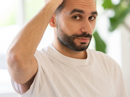 Comprender la relación entre la salud tiroidea y la caída del cabello