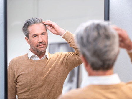 Caduta dei capelli stagionale: Come i cambiamenti climatici influenzano i capelli e il cuoio capelluto